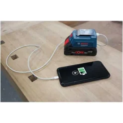 Bosch USB-Ladeadapter GAA 18V-48 -Bau Zauber Verkaufsgeschäft adapter fuer akkus 1473132 czm