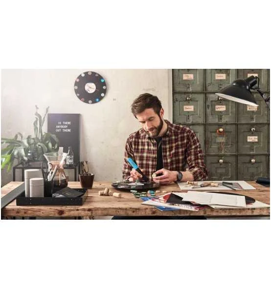 Bosch Akku-Heißklebestift Gluey, Smoky Grey 6 Bosch Akku-Heißklebestift Gluey, Smoky Grey – Bild 4